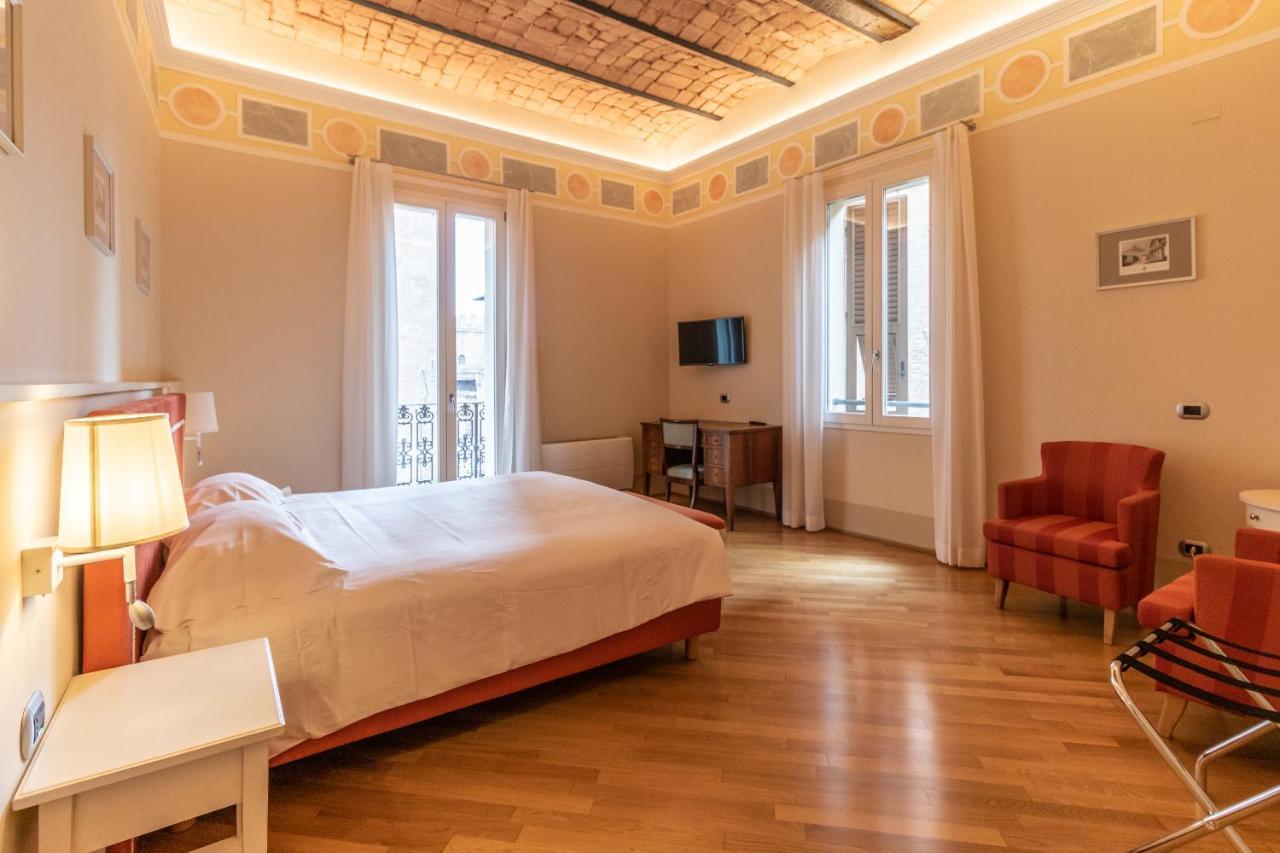 Casa Isolani Luxury Rooms Piazza Maggiore Bologna Buitenkant foto