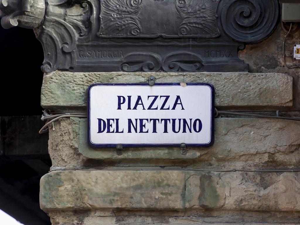 Casa Isolani Luxury Rooms Piazza Maggiore Bologna Buitenkant foto