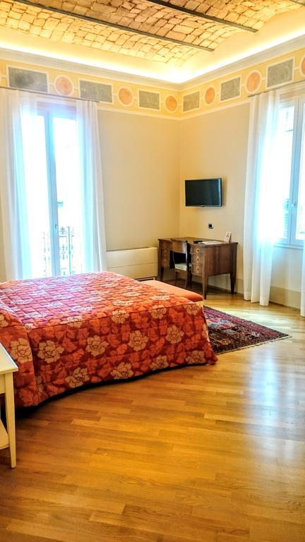 Casa Isolani Luxury Rooms Piazza Maggiore Bologna Buitenkant foto