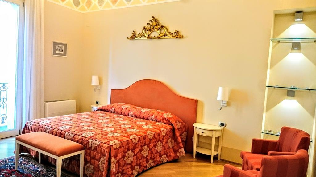 Casa Isolani Luxury Rooms Piazza Maggiore Bologna Buitenkant foto