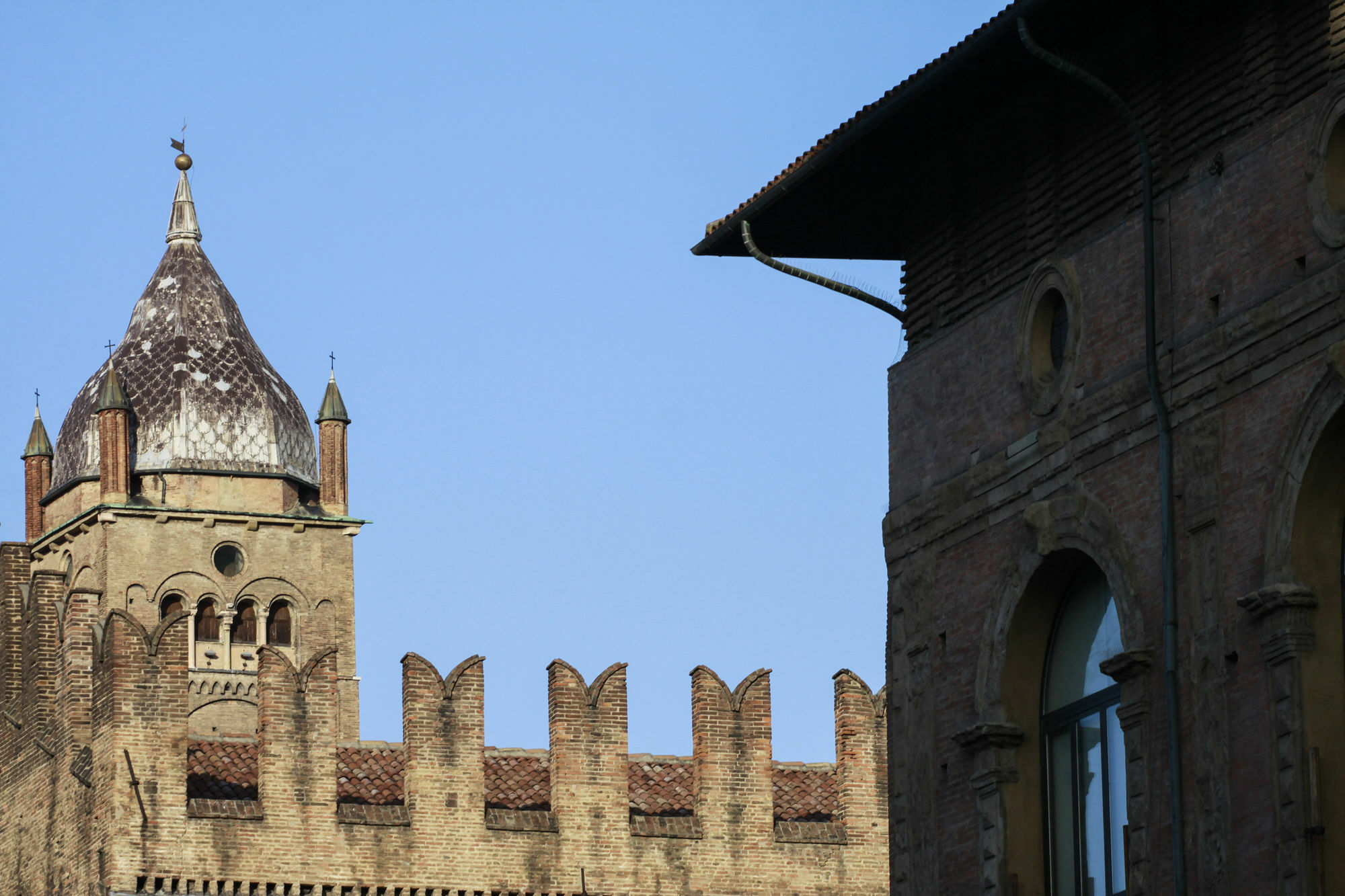 Casa Isolani Luxury Rooms Piazza Maggiore Bologna Buitenkant foto